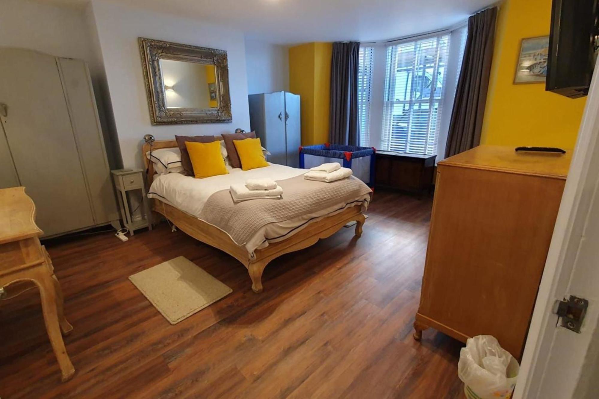 Villa Seaside Hideaway - Free Onstreet Parking Scarborough Exterior foto