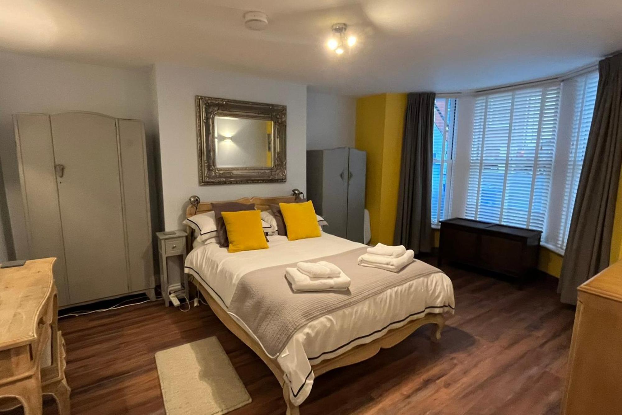 Villa Seaside Hideaway - Free Onstreet Parking Scarborough Exterior foto